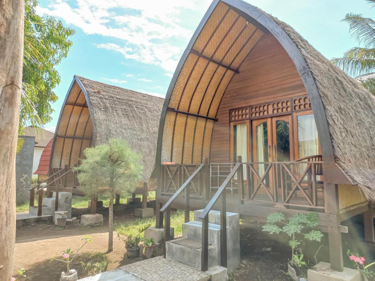 Nusa Indah Bungalows غيلي آير المظهر الخارجي الصورة