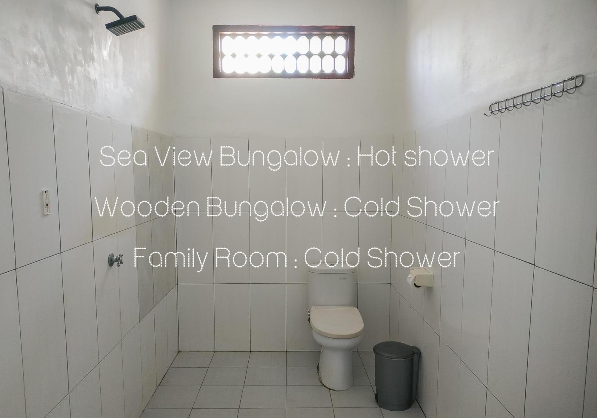 Nusa Indah Bungalows غيلي آير الغرفة الصورة