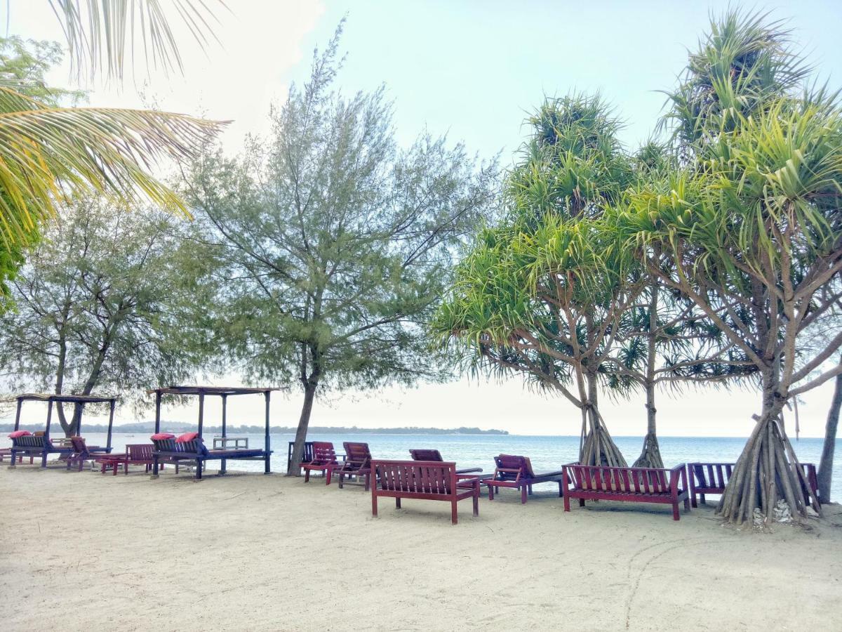 Nusa Indah Bungalows غيلي آير المظهر الخارجي الصورة