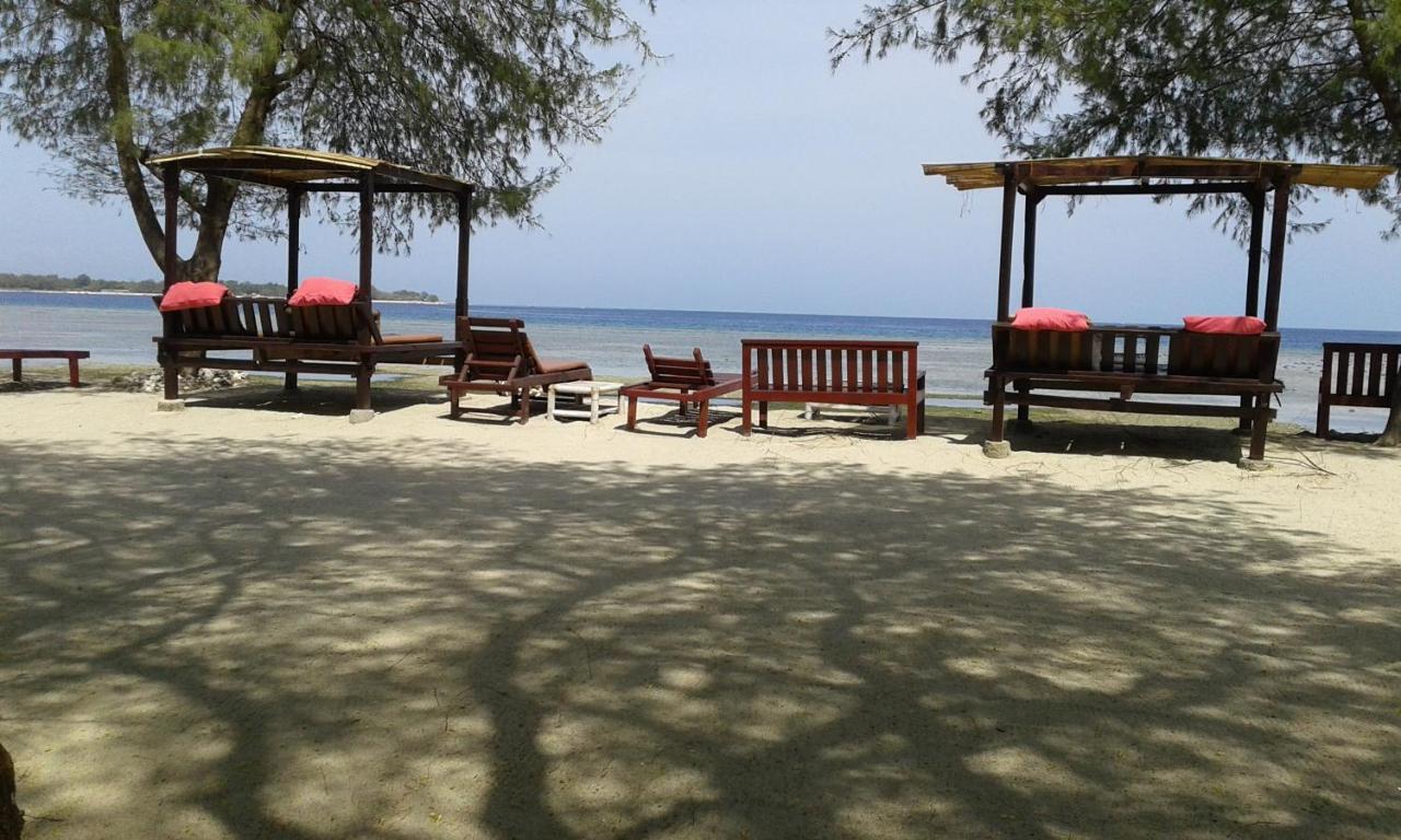 Nusa Indah Bungalows غيلي آير المظهر الخارجي الصورة